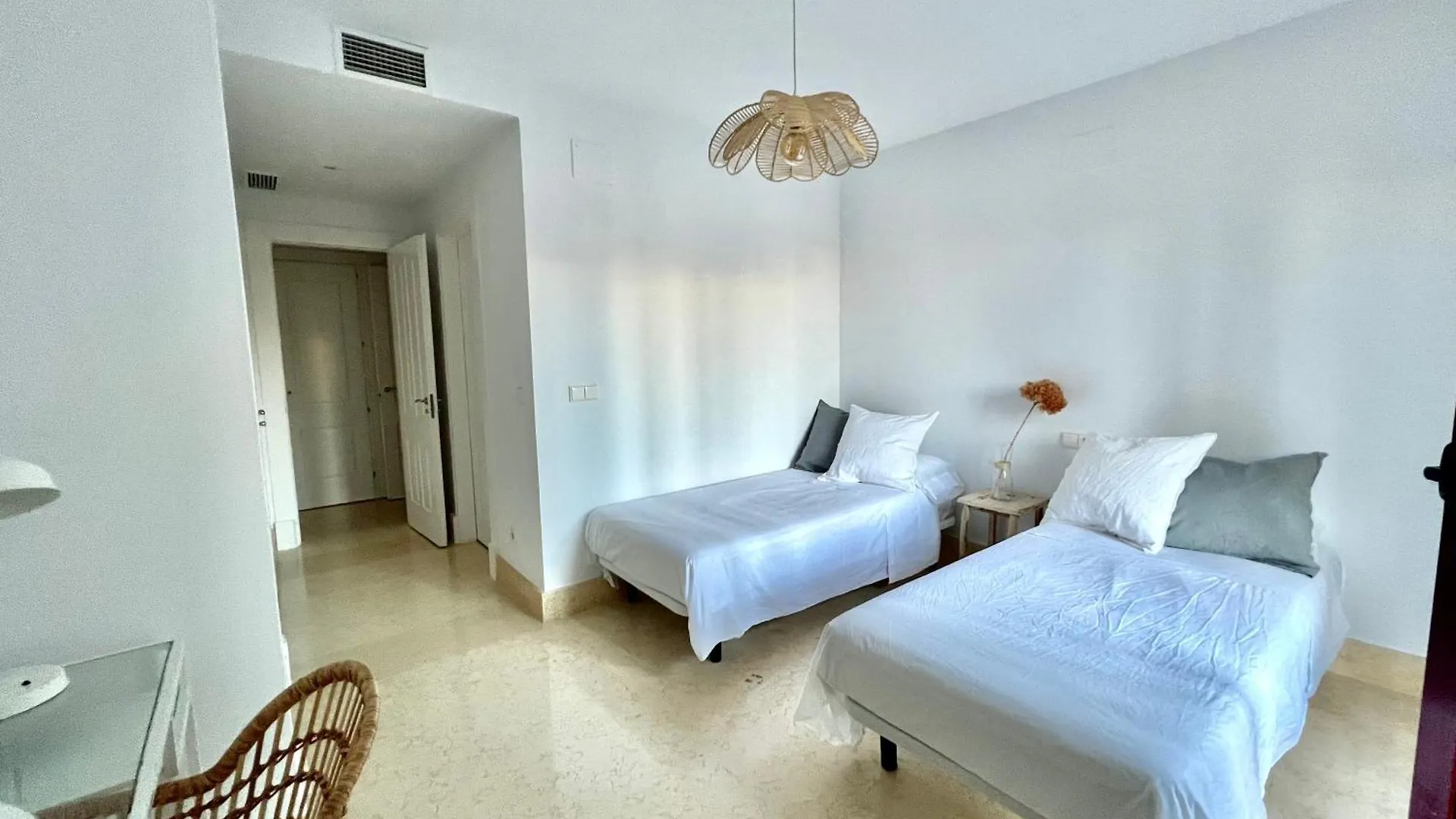 Luxury Apartment Marina De Sotogrande Playa Y Jardin San Roque