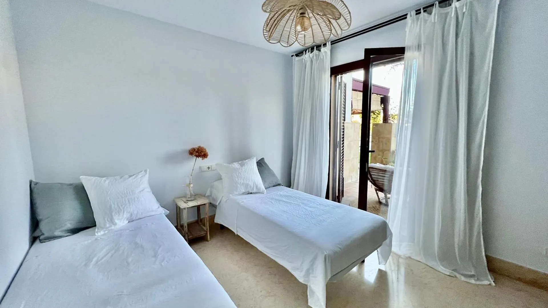 Luxury Apartment Marina De Sotogrande Playa Y Jardin San Roque  Spain
