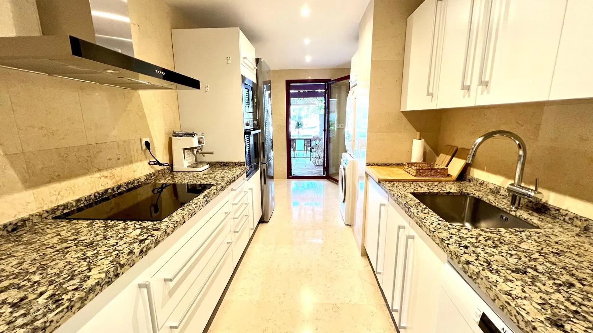 Luxury Apartment Marina De Sotogrande Playa Y Jardin San Roque  0*, San Roque (Andalucia) Spain